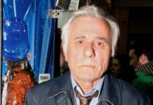 Πέθανε ο δημοσιογράφος Σπύρος Καρατζαφέρης
