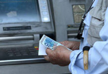 Πότε καταβάλλονται οι συντάξεις Μαρτίου: Πώς επηρεάζει τις ημερομηνίες πληρωμής η Καθαρά Δευτέρα