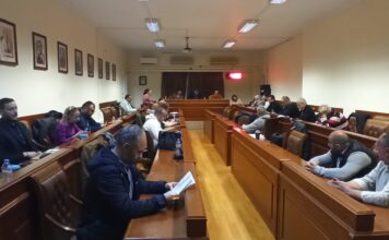 Η «τρύπα» των παιδικών σταθμών και οι… σύλλογοι του Καρυοφύτου