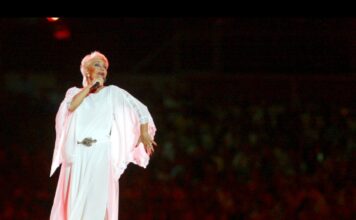 Μαρινέλλα: Εφυγε από τη ζωή η εμβληματική ερμηνεύτρια