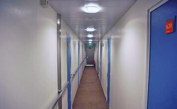 Πανικός σε σχολική εκδρομή: Βούλγαρος γυμνός μπήκε σε καμπίνα μαθητριών