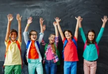 Σχολεία: «Προσωπικό ψηφιακό μαθησιακό προφίλ για κάθε μαθητή έως το εθνικό απολυτήριο»