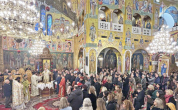 Επιστρέφουν στις εκκλησίες οι νεαροί Ξανθιώτες με τα παιδιά τους