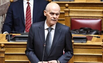Πέθανε ο υφυπουργός Περιβάλλοντος Νίκος Ταγαράς σε ηλικία 70 ετών