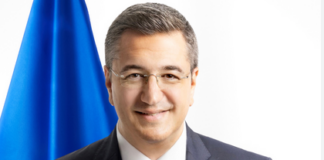 Επίτιμος Διδάκτορας του ΔΠΘ ο Απ. Τζιτζικώστας