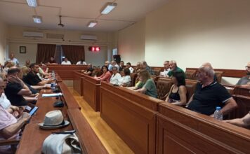Με πλήθος κατοίκων της Παλιάς Ξάνθης, η συνεδρίαση του Δημοτικού Συμβουλίου