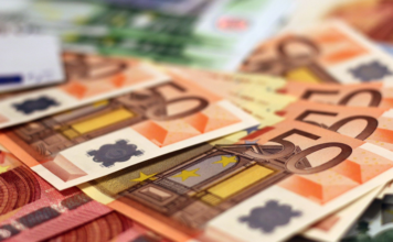 Eurostat: Η Ελλάδα πρώτη στην ΕΕ στη μείωση του δημόσιου χρέους