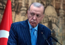 Τηλεφωνική επικοινωνία του Ερντογάν με κατοίκους του Εχίνου-Αναφορά σε τουρκική κοινότητα