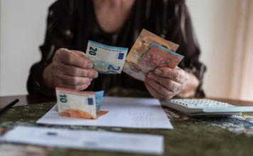 Συντάξεις χηρείας: Αυξήσεις από τα τέλη Αυγούστου – Ποιοι ωφελούνται