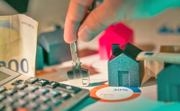 Servicers: Καμπάνες 500.000€ για αυθαιρεσίες, πλαφόν στις προκαταβολές και πάγωμα τόκων
