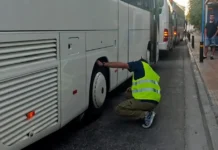 Έλεγχοι σε σχολικά λεωφορεία απο την ΕΛΑΣ