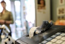 Πώς στήνουν τις κομπίνες με τον ΦΠΑ και τον βάζουν στην «τσέπη» -Οι τρεις μεγάλες απάτες